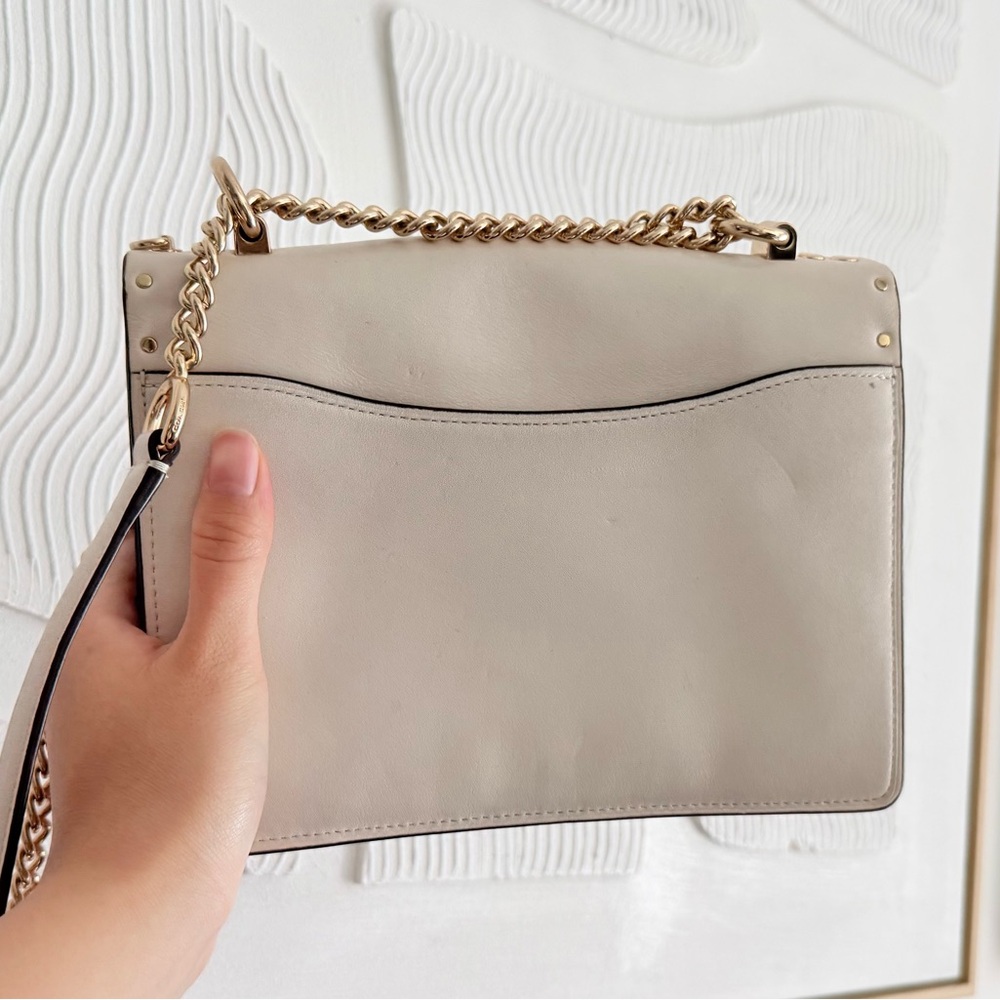 Coach klare crossbody Beige/Khaki Signature Chain in signature canvas - Picture 3 of 8